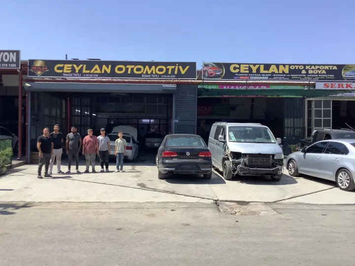Ceylan kaporta boya