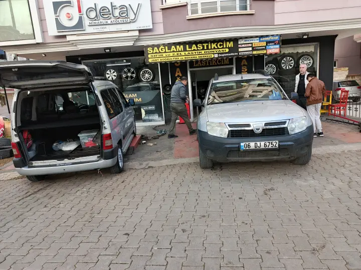 Çiçek Oto Lastik