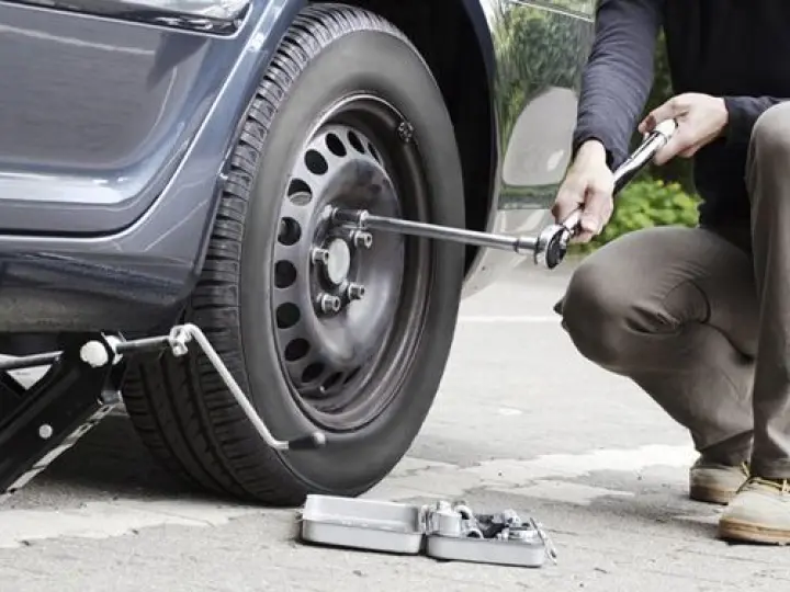 CİHAT YÜKSEL OTO LASTİK SERVİS