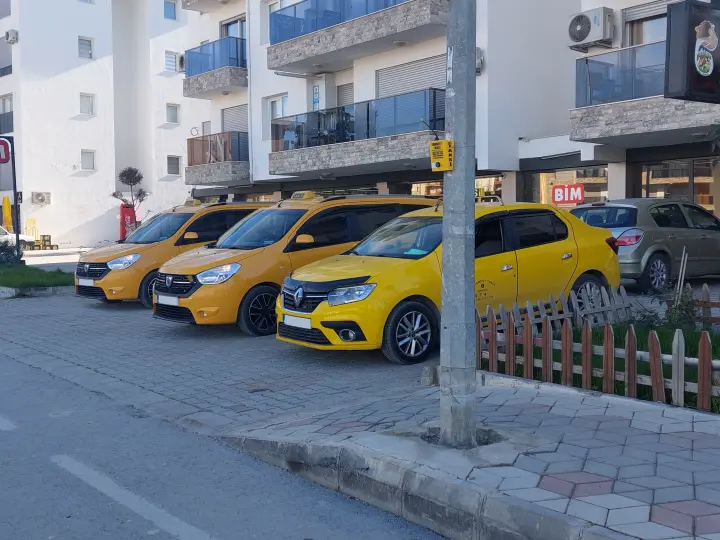 Cumhuriyet Taksi İkiçeşmelik Durağı