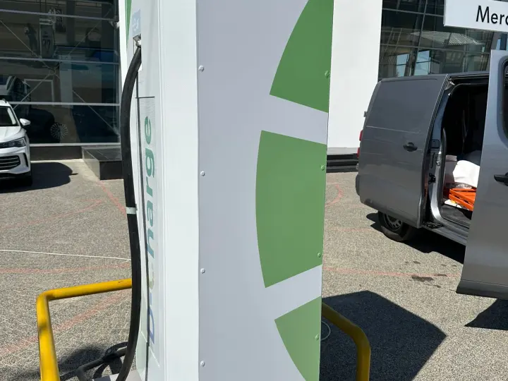 D-Charge Şarj İstasyonu