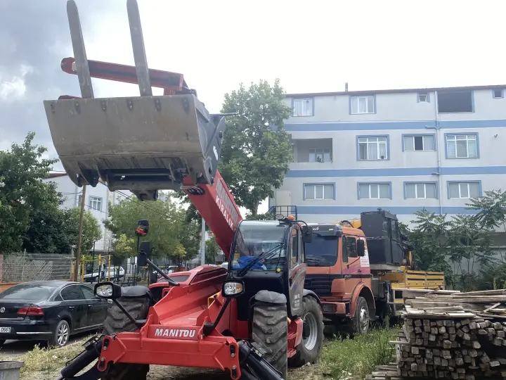 DARICA GEBZE MANİTOU VİNÇ TELEHANDLER