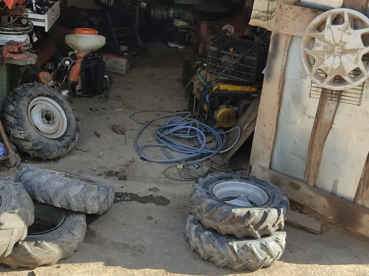 Demir oto lastik tamir bakım