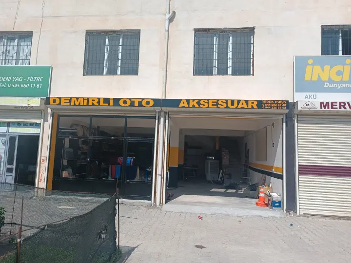 Demirli oto aksesuar