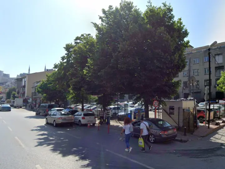 Derin Otopark