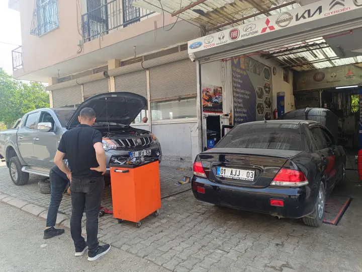 Doğan güngör oto tamir , Mitsubishi Carisma tamircisi, Mitsubishi Lancer tamircisi, adana Mitsubishi tamircisi, oto tamir