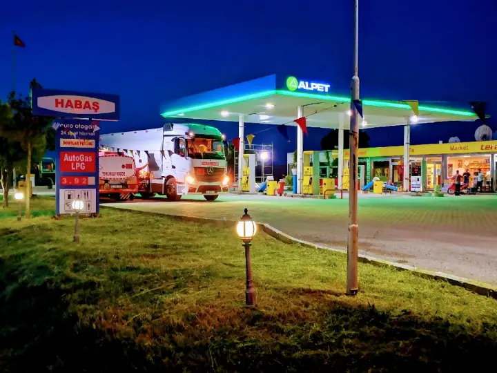 Dostlar Petrol Restaurant-Hotel Dinlenme Tesisleri