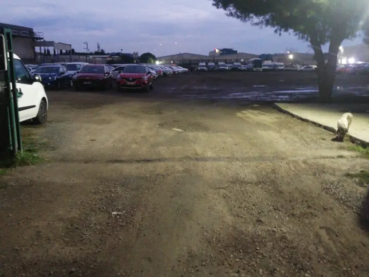Dostlar Yediemin otoparkı Pendik