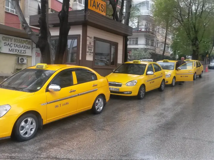 Dutluk Taksi Durağı