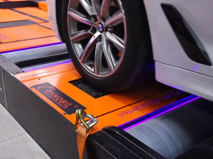 DYNOBİL Üsküdar Oto Ekspertiz