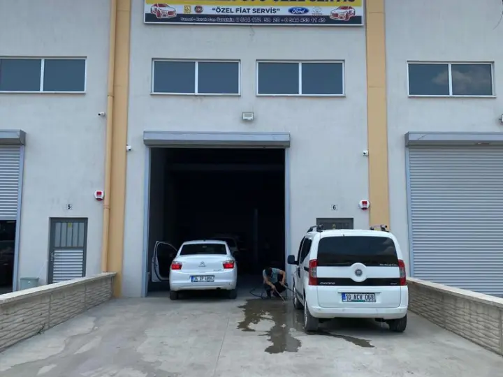 Edremit Özdemirler Oto Özel Servis ve Tamirci