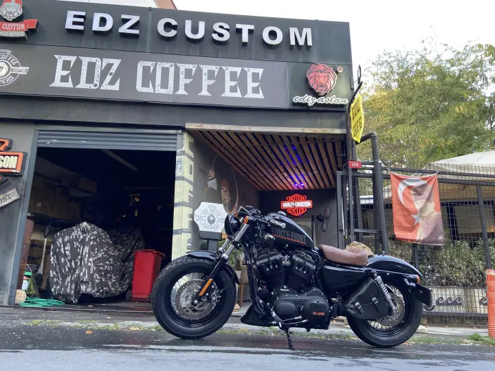 EDZ Custom & EDZ Coffee