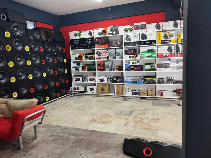 Efe Oto Müzik - Akhisar Oto Ses Sistemleri