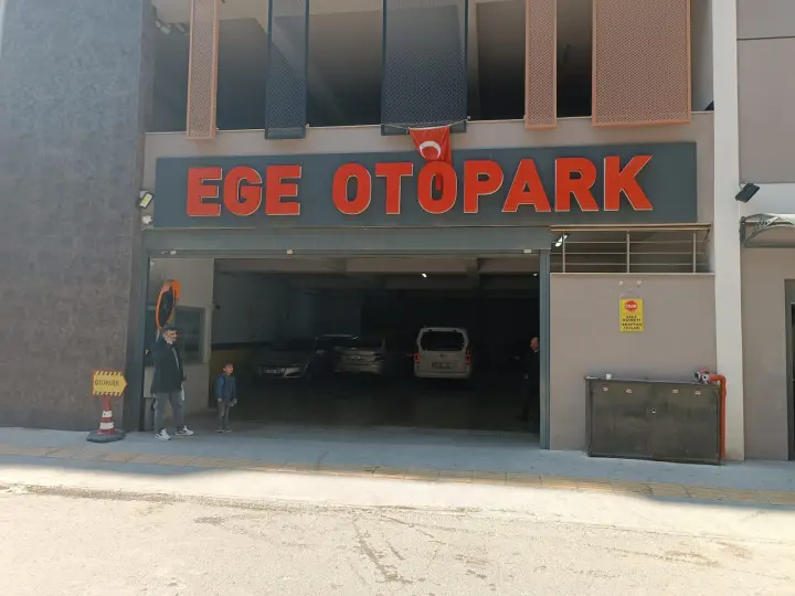 Ege Katlı Otopark
