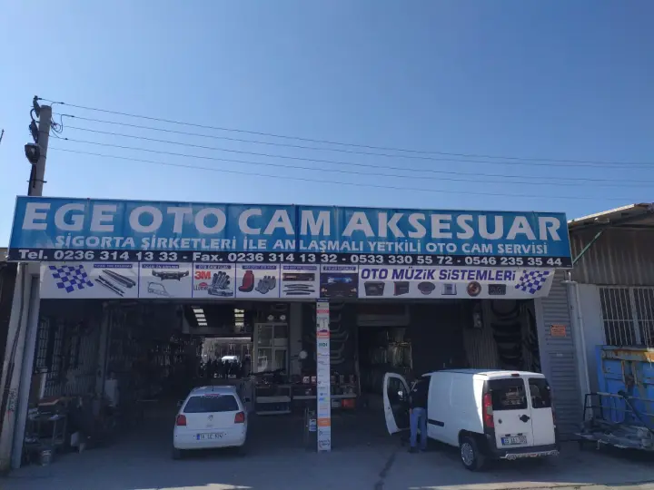 EGE OTO CAM VE AKSESUAR