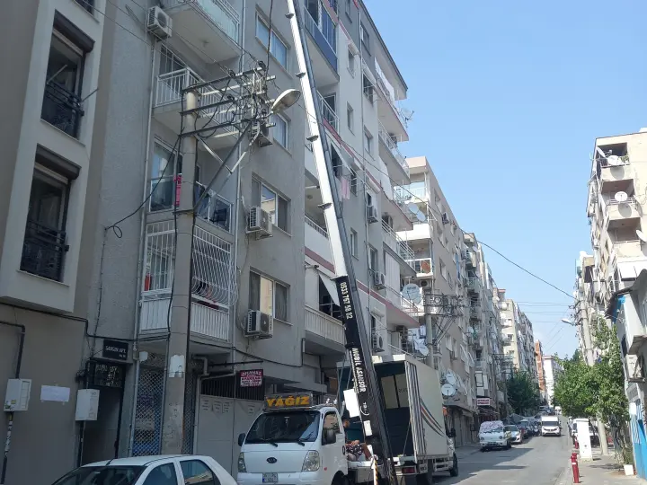 Egeli Nakliyat Asansör Kiralama