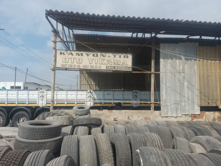 Emek Kamyon Tır Yıkama ve Lastik Tamiri