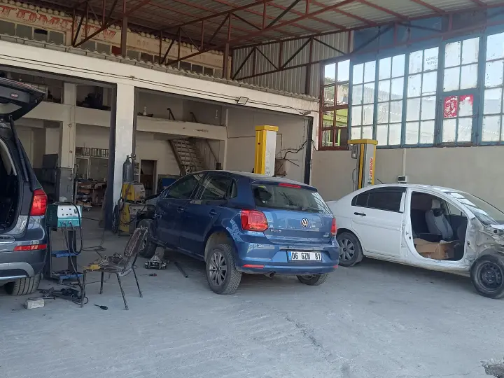 EMEK OTO KAPORTA BOYA