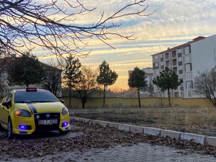 Emirdağ taksi(YÜKSEL GARKIN)