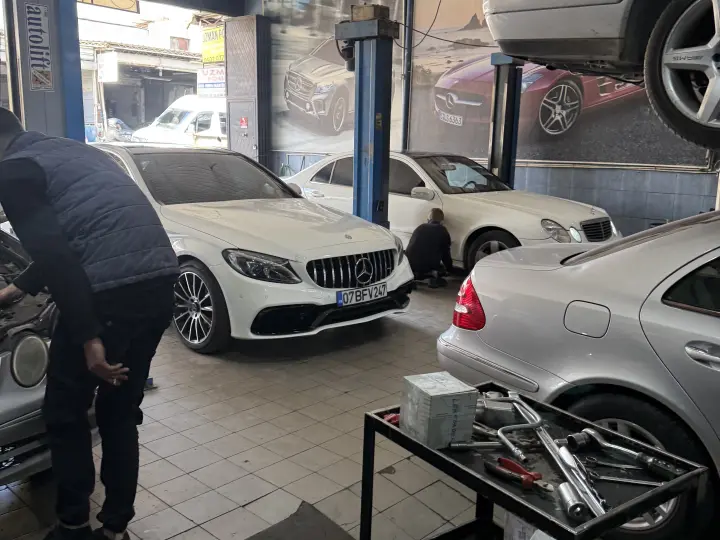 Emmioğulları Mercedes Servisi