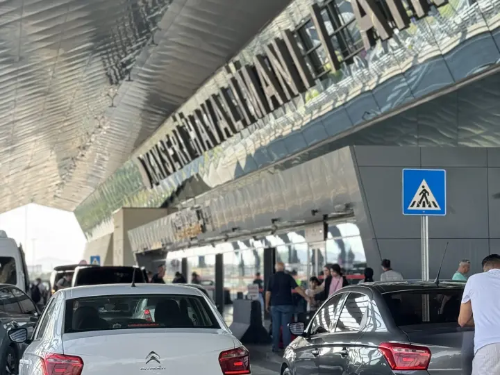 EMRA RENT A CAR GAYRİMENKUL