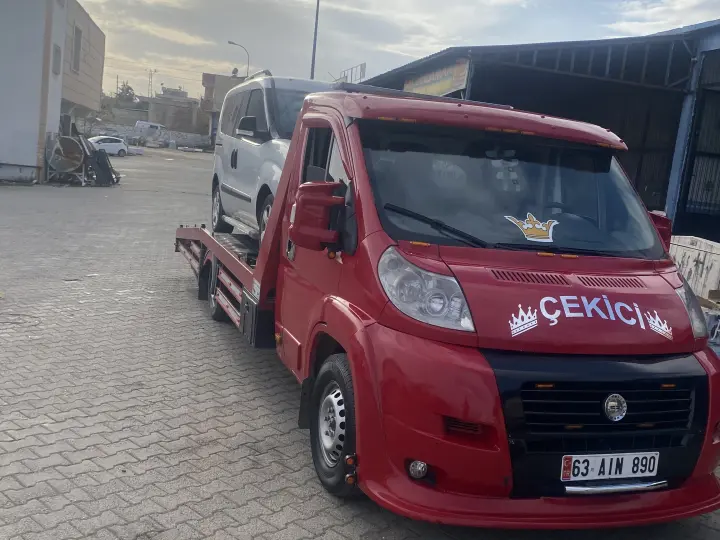 En yakın çekici kurtarıcı yolyardım