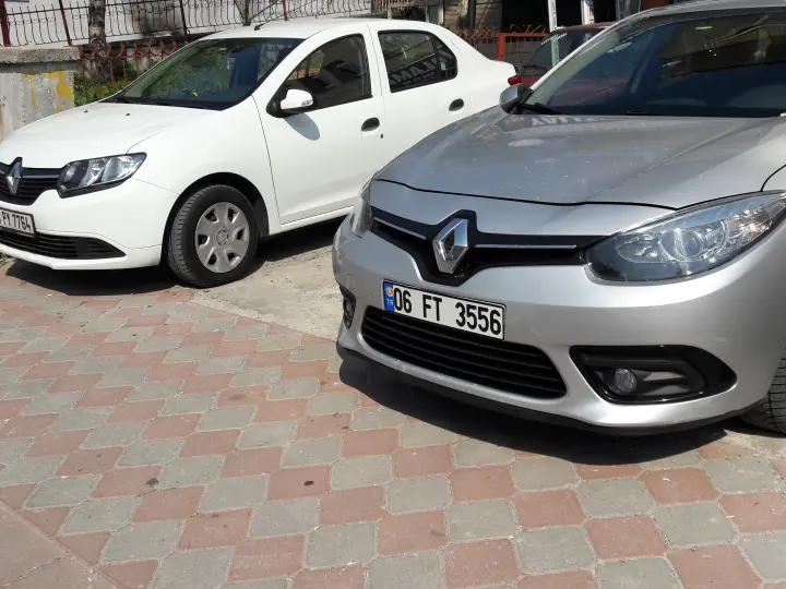Enes Araba