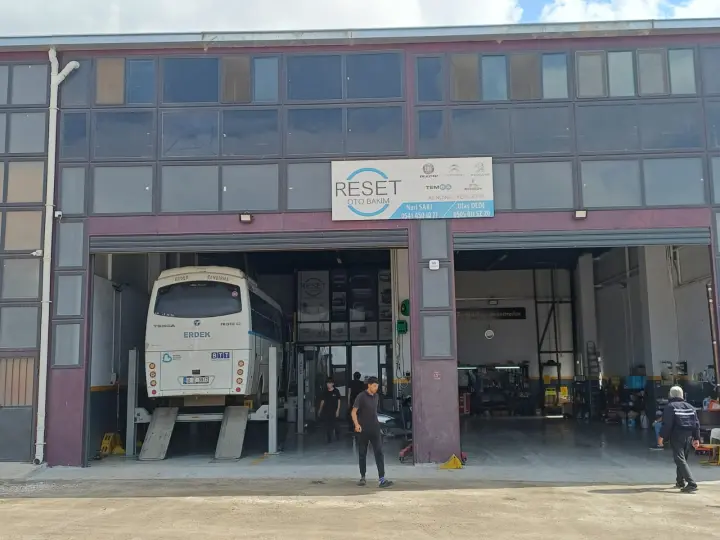Enes oto bakım Renault