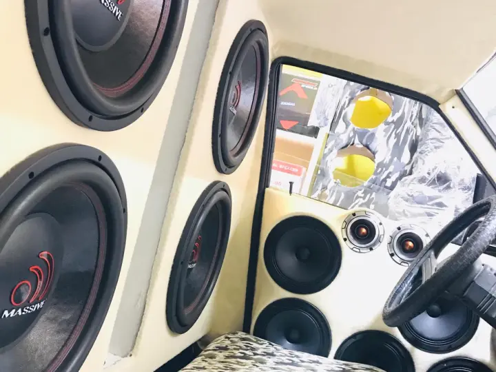 Engin oto müzik