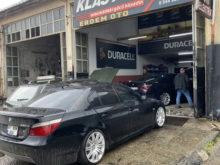 Erdem Oto Elektrik bilgisayarlı arıza tespit ve onarım varta ve duracel akü bayıliligi