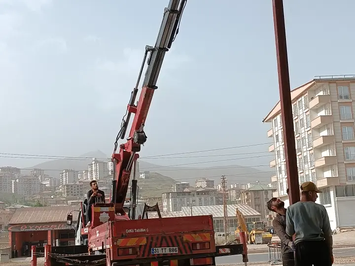 EREN VİNÇ YÜKSEKOVA