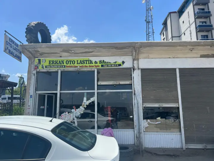 Erkan oto Lastikci //oto kurtarma