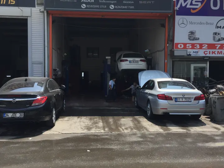 ES AUTO
