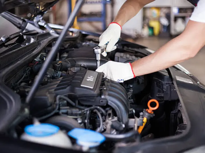 Es otomotiv araç bakım onarım