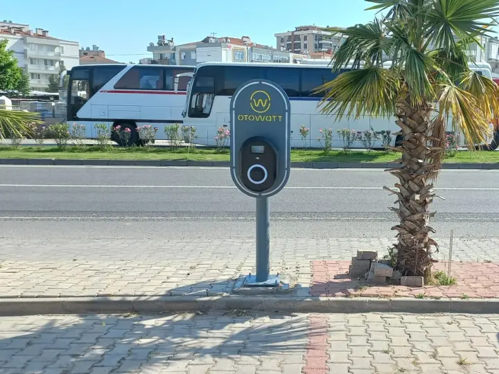 Eşarj Şarj İstasyonu