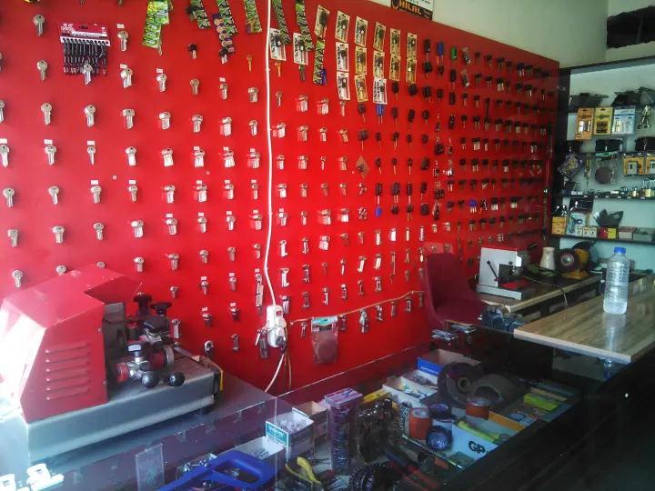 Eser Anahtarcı & Çilingir