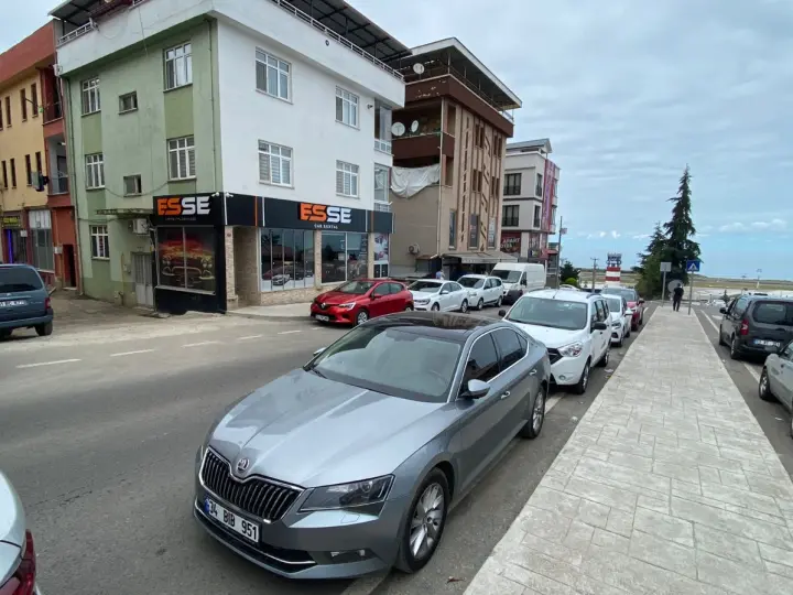 ESSE RENT A CAR
