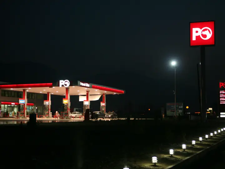 Eva Petrol