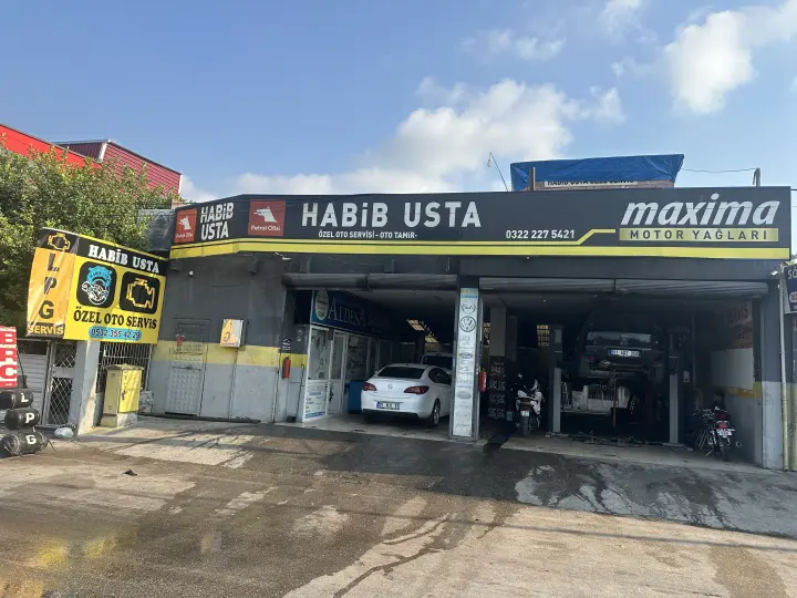 Fahri Usta