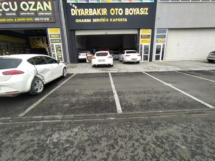 FEYZİ OTOMOTİV kaporta boya onarım servisi