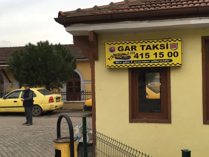 Gar Taksi