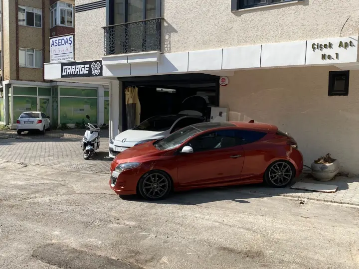 GARAGE 53