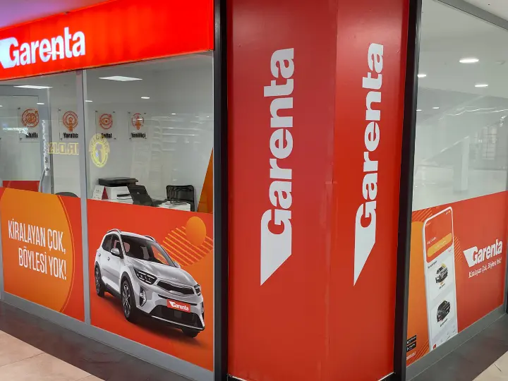 Garenta İstanbul Silivri Vega AVM Araç Kiralama