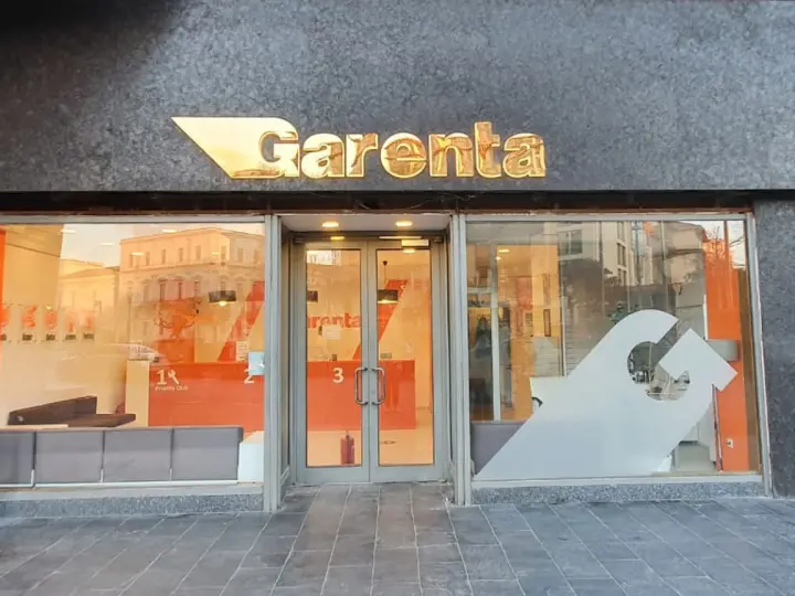 Garenta İstanbul Taksim Araç Kiralama