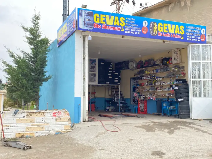 Gevaş Oto Lastik-(Yol Yardım-Balans)&Aksesuar