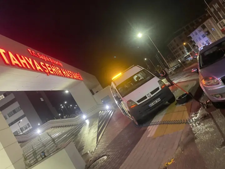 Girgin oto lastik Yol Yardım 7/24 Kütahya merkez