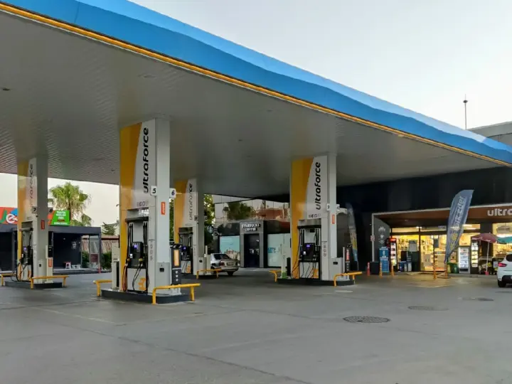 Gökkuşağı Petrol Altunizade Opet