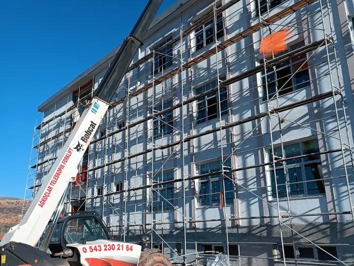 GÖLBAŞI AĞKOÇLAR MANİTOU FORKLİFT KİRALAMA VİNÇ TAŞIMA ASANSÖR.