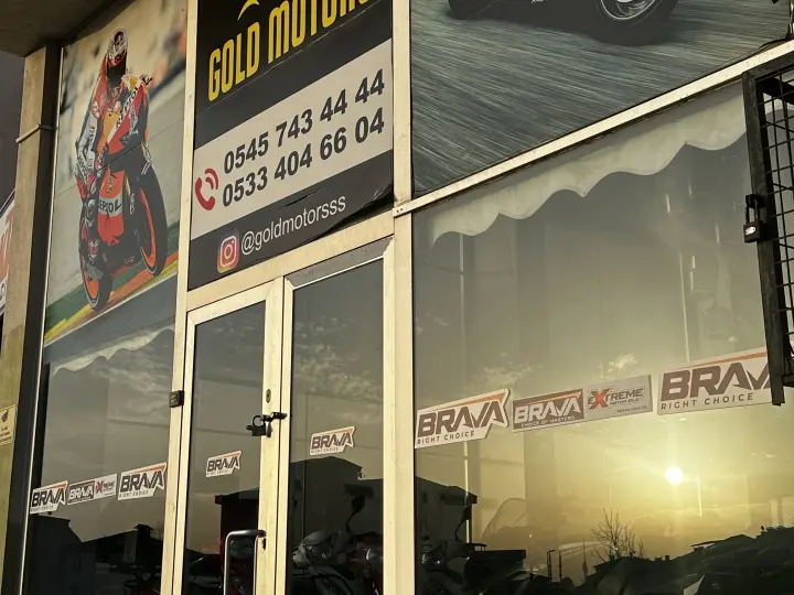 Gold Motors