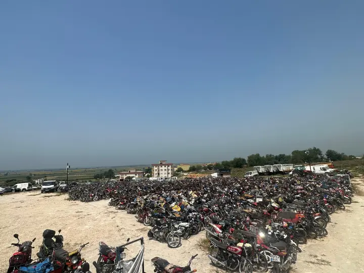 GÜLLER YEDİEMİN OTOPARKI